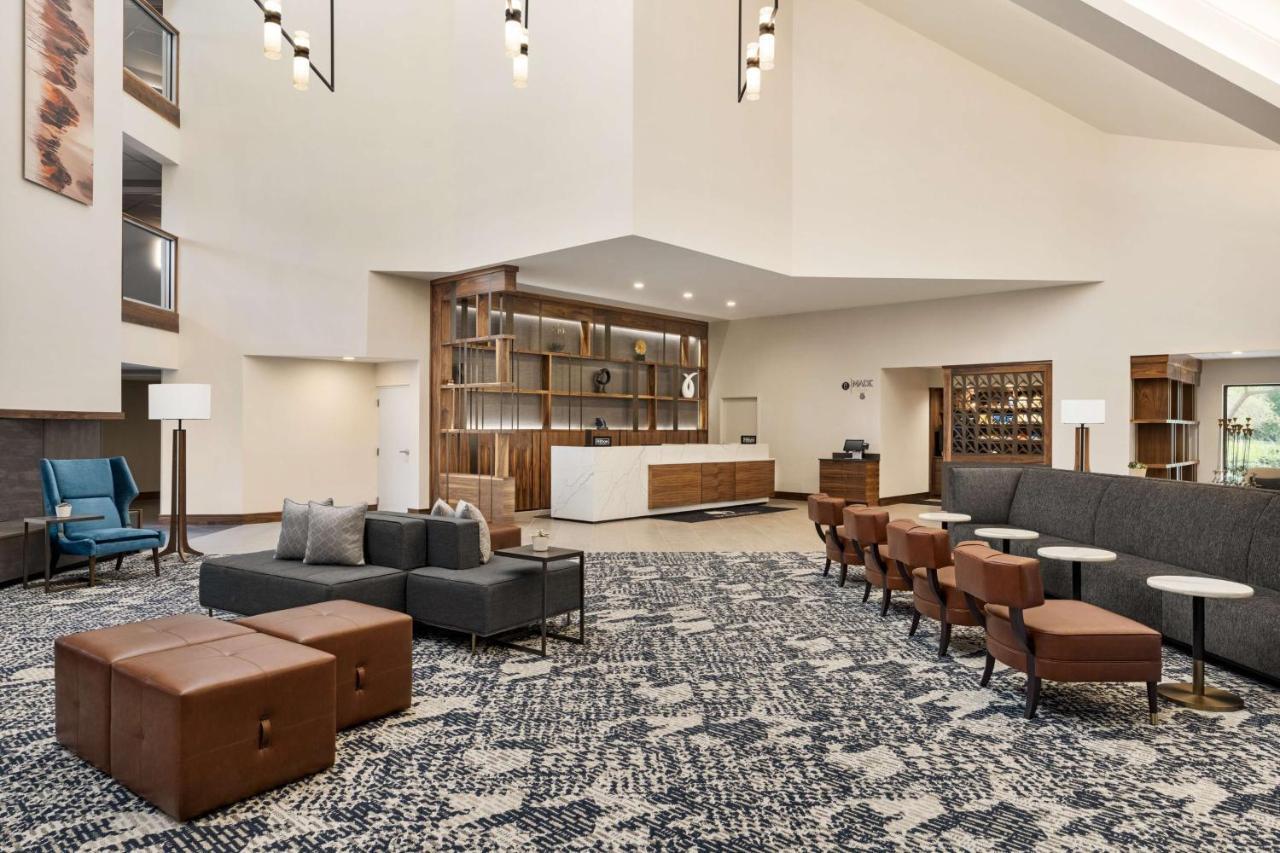 Doubletree By Hilton Columbus Hotel