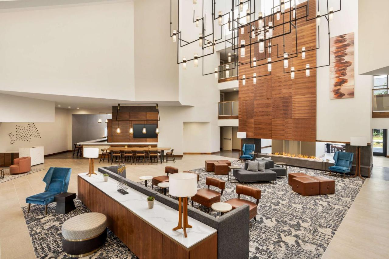 Doubletree By Hilton Columbus Hotel
