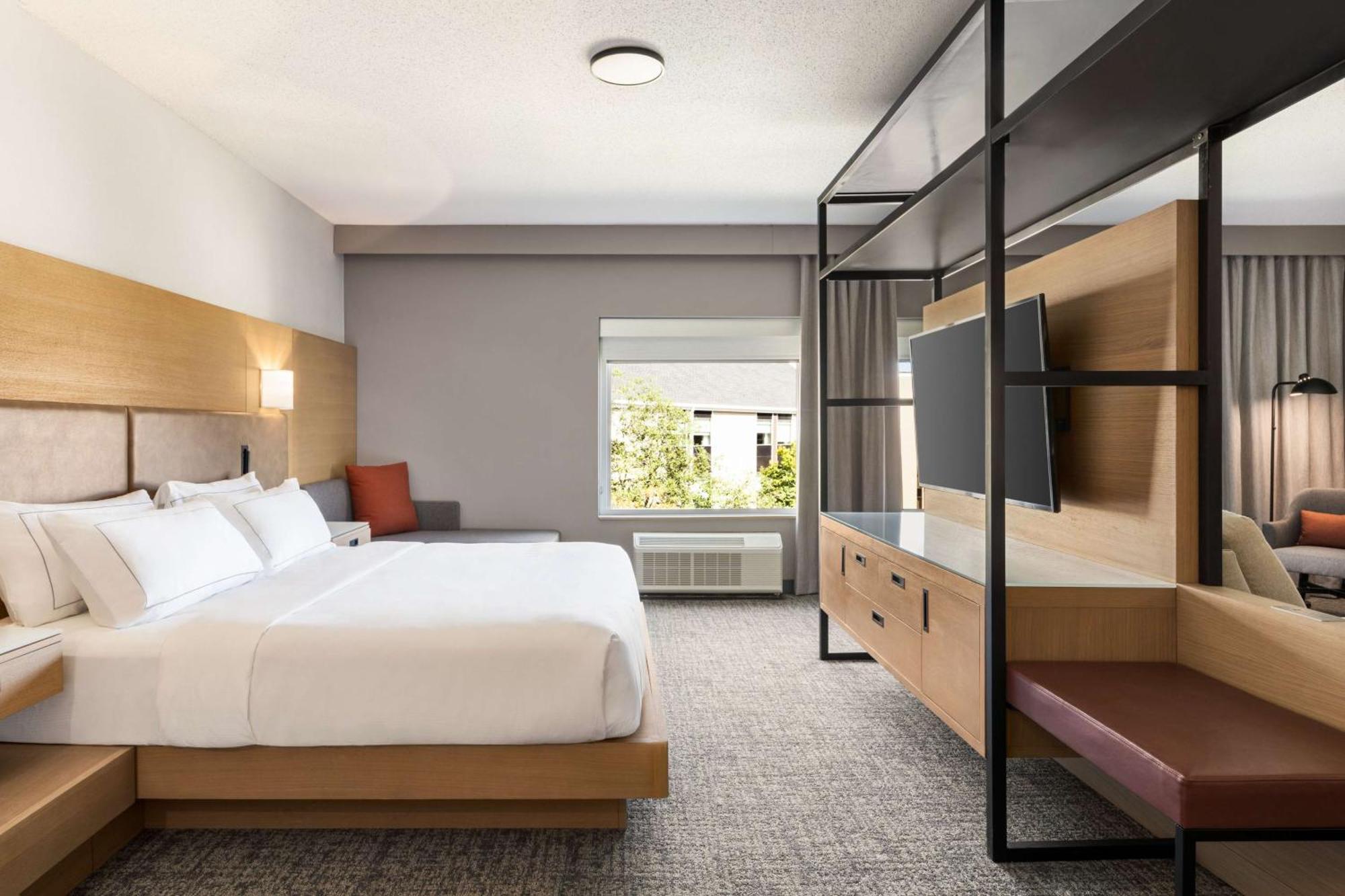 Doubletree By Hilton Columbus Hotel